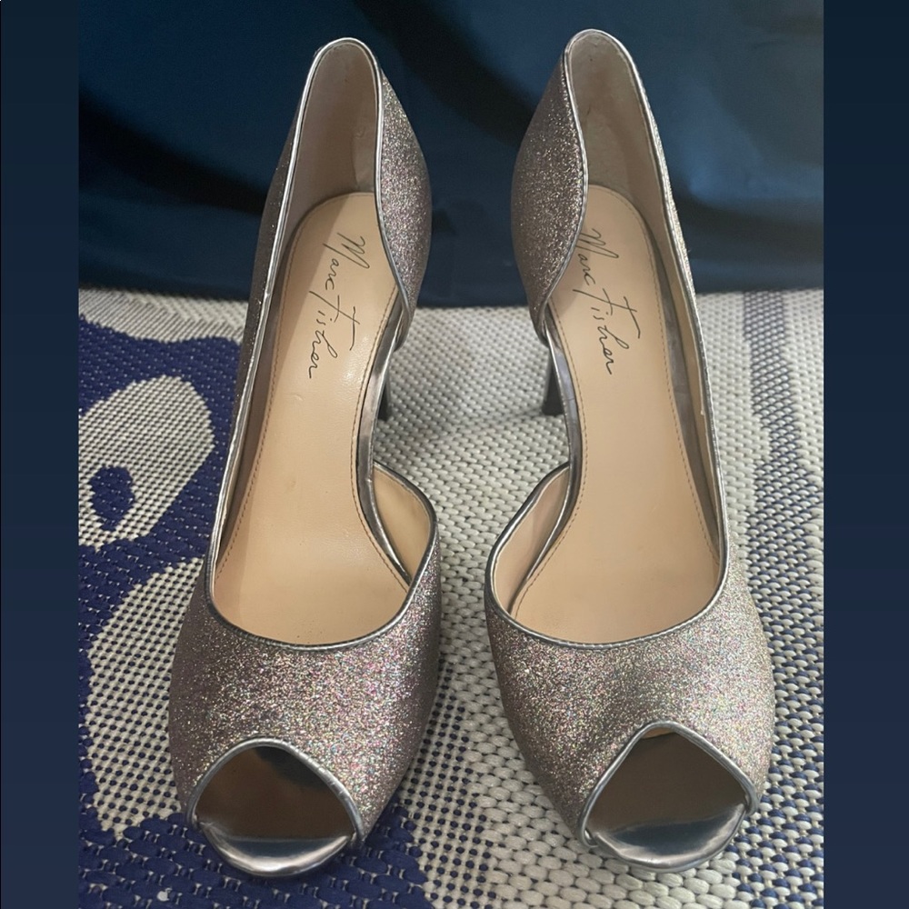 Glitter open toe pumps